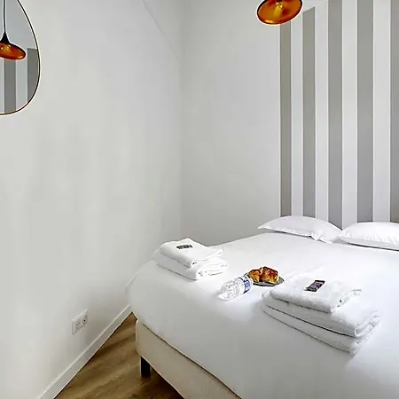Intimate - 1br4p - Saint-lambert 2* Paris